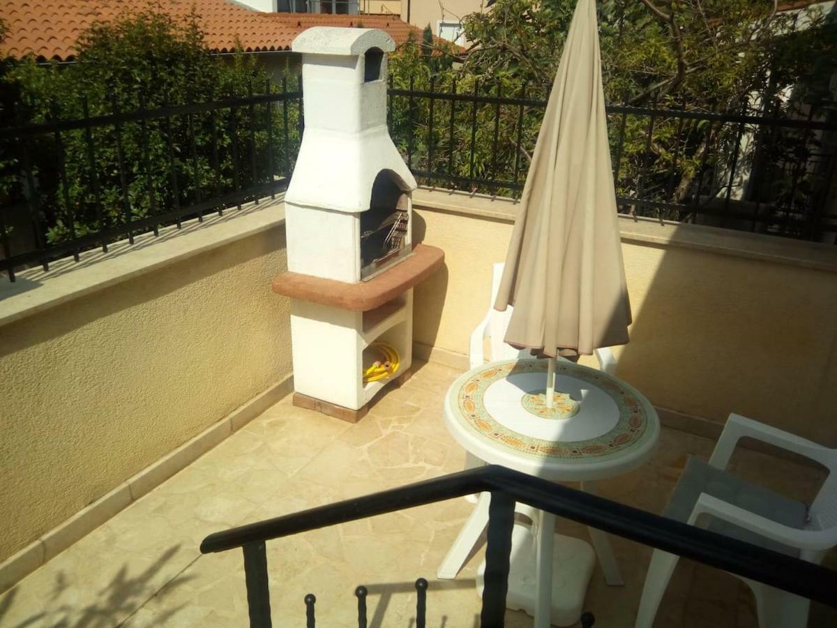 Apartman Vida Pula Exterior foto